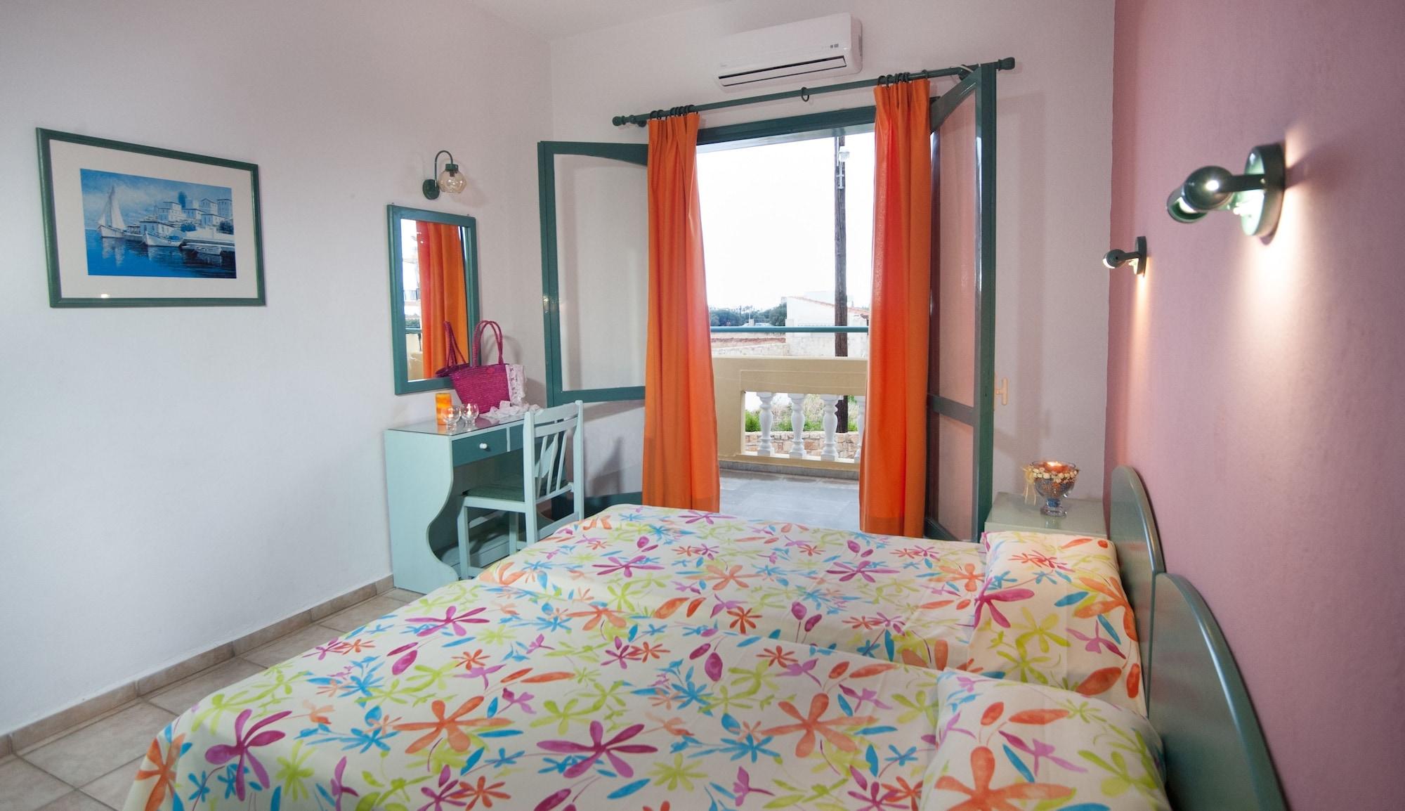 Theoni Apartments Малиа Екстериор снимка