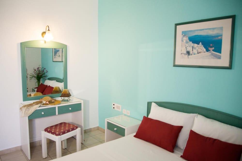 Theoni Apartments Малиа Екстериор снимка
