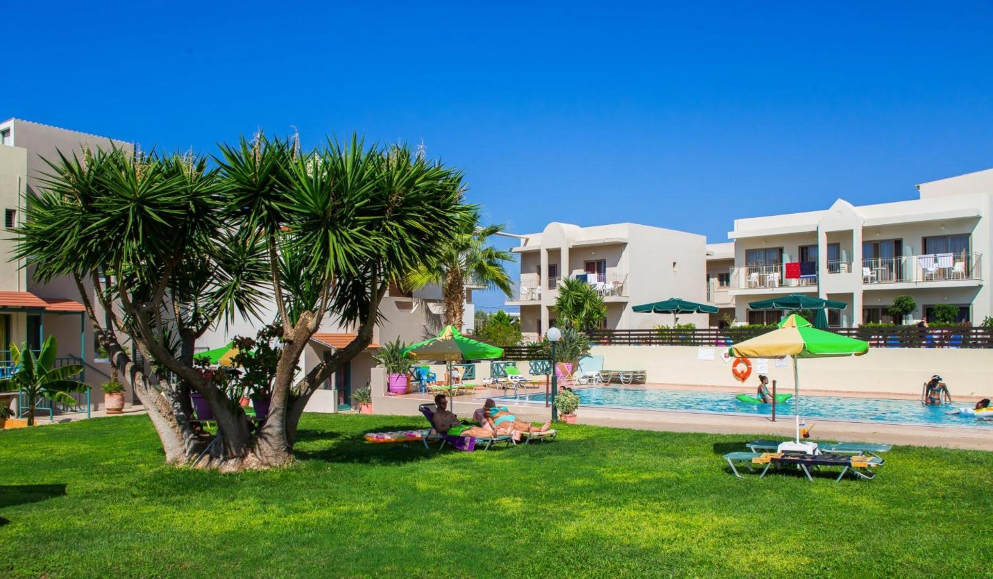 Theoni Apartments Малиа Екстериор снимка