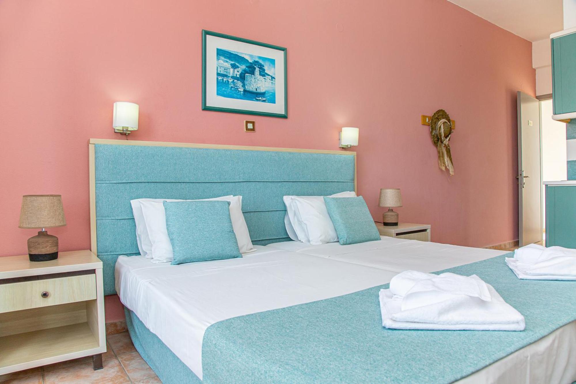 Theoni Apartments Малиа Екстериор снимка