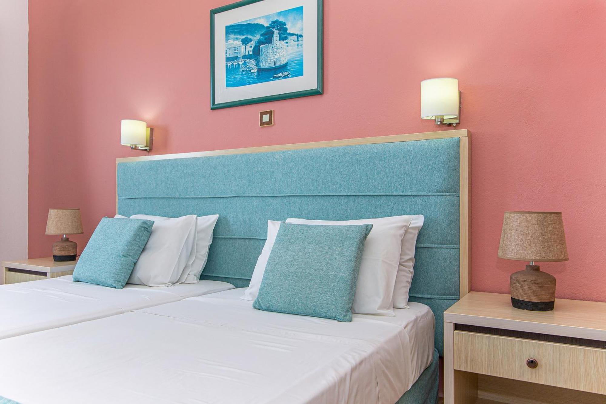 Theoni Apartments Малиа Екстериор снимка
