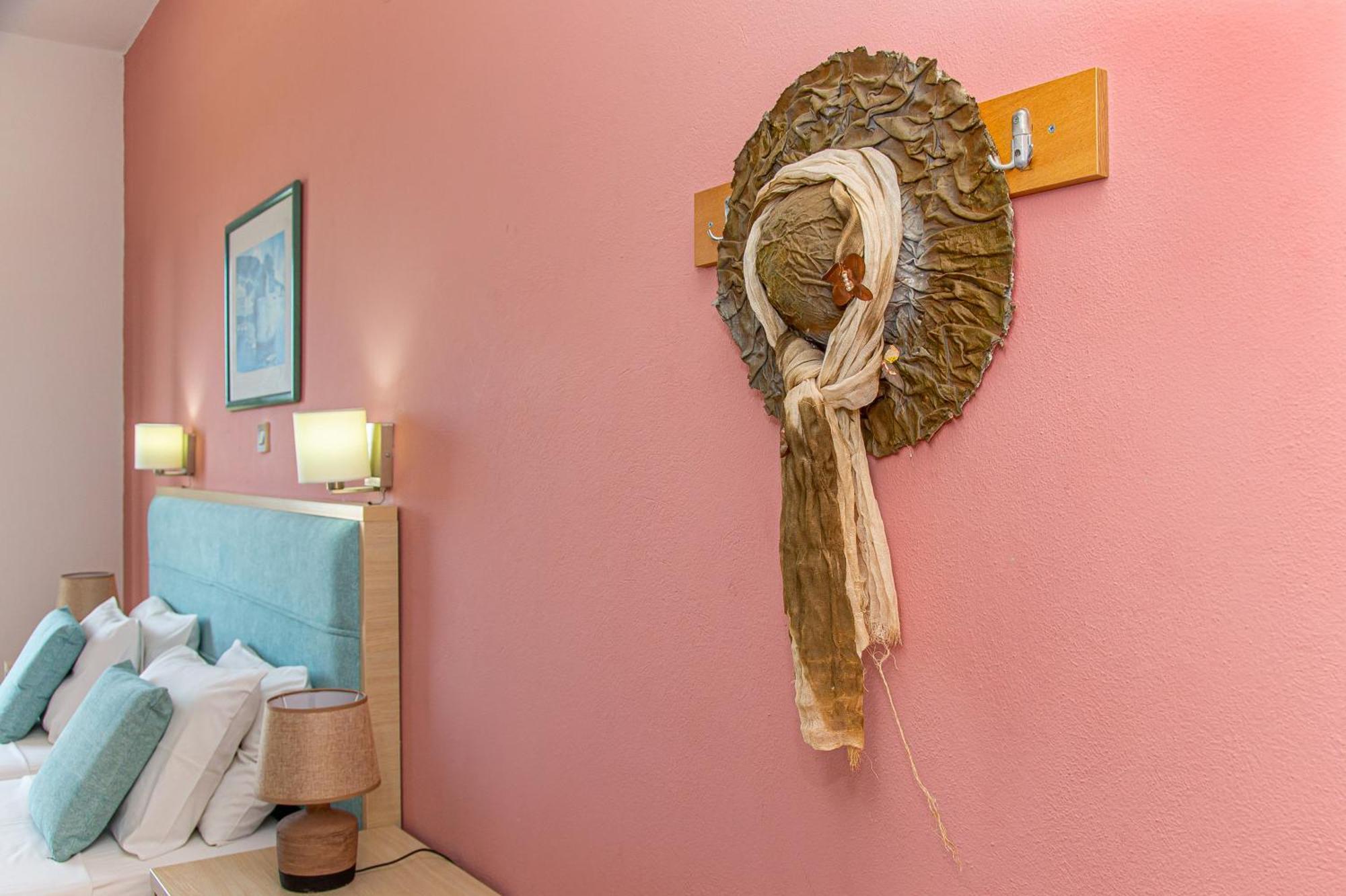 Theoni Apartments Малиа Екстериор снимка